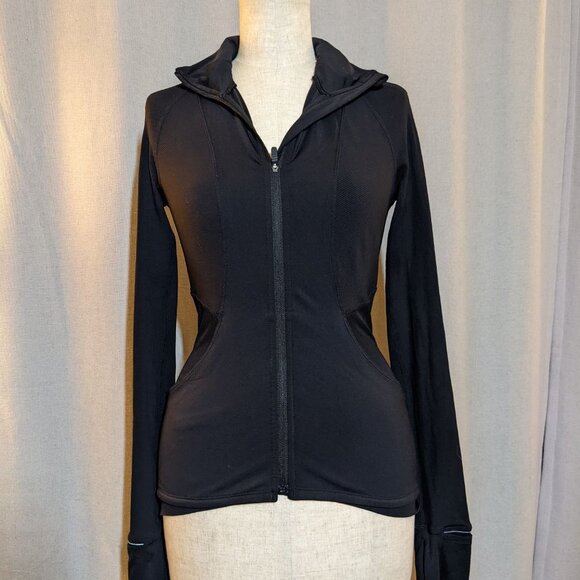 Lululemon Far and Free Nulux Black Slimming Running Jacket Hood Size 4 - Picture 3 of 9